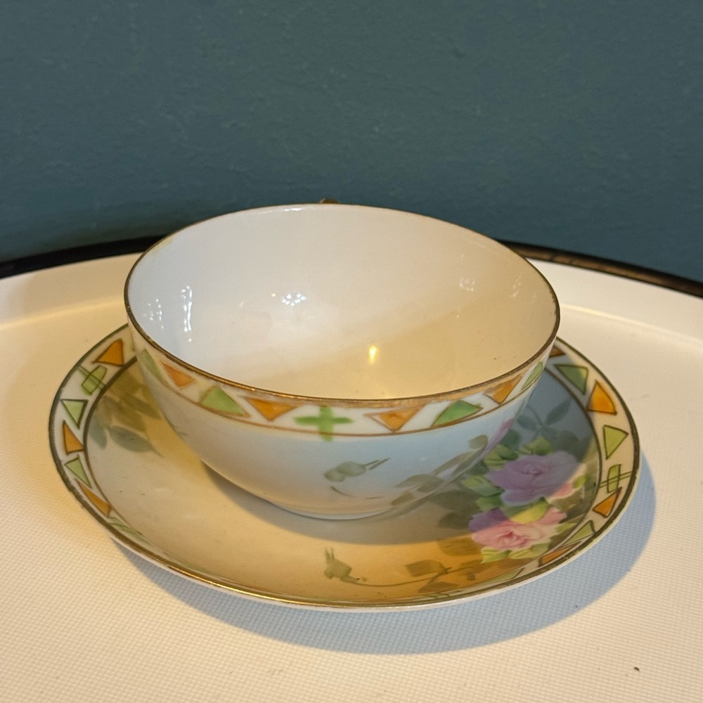 Vintage Nippon Art Deco Porcelain Teacup cup and Saucer pink roses geometric rim - Picture 5 of 12